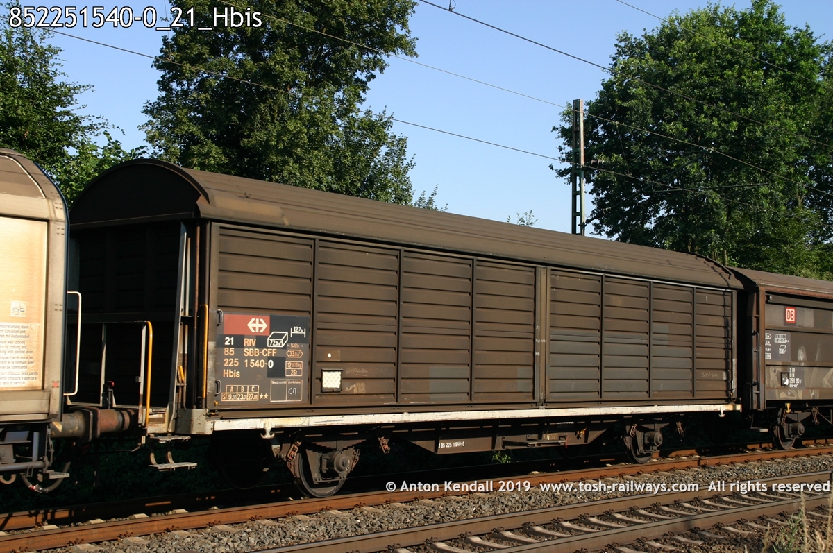 852251540-0_21_Hbis.jpg